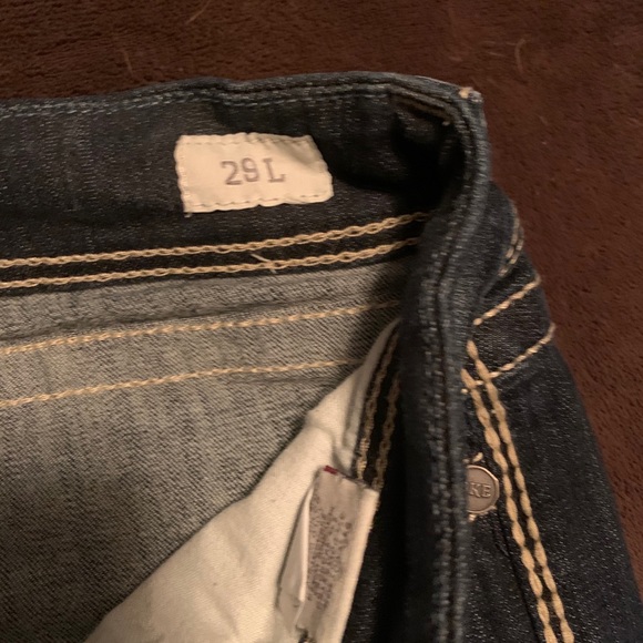 Two pairs of BKE Sabrina Jeans from Buckle - Picture 6 of 12